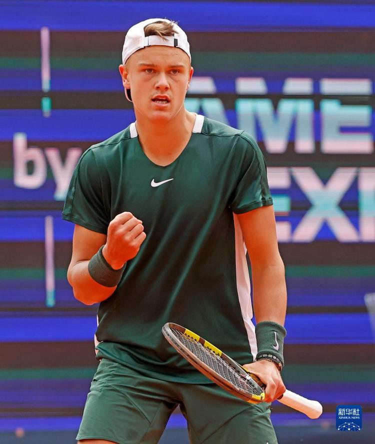 在猜测这位 在猜测这位