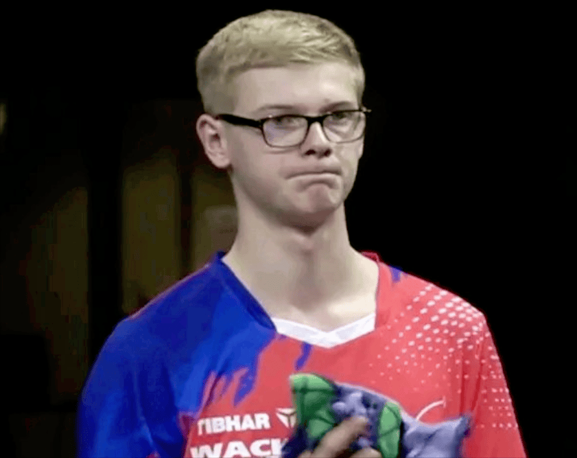 他与维尼修 他与维尼修