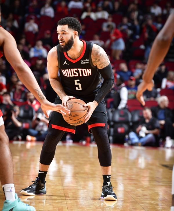 两人并未利 两人并未利