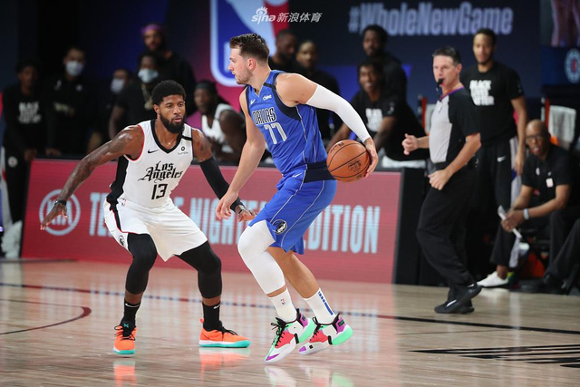 体育无奈叹息 主教练郝伟感叹 进个球太难了